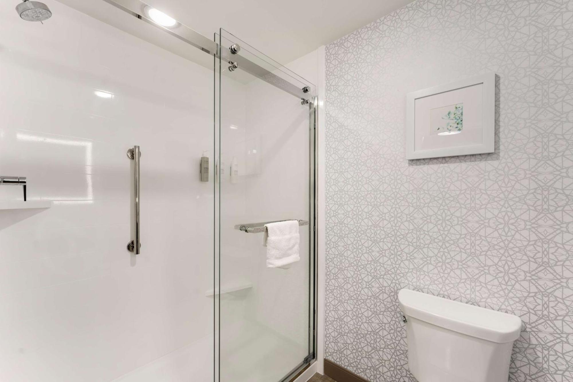 Hampton Inn Милфорд Экстерьер фото
