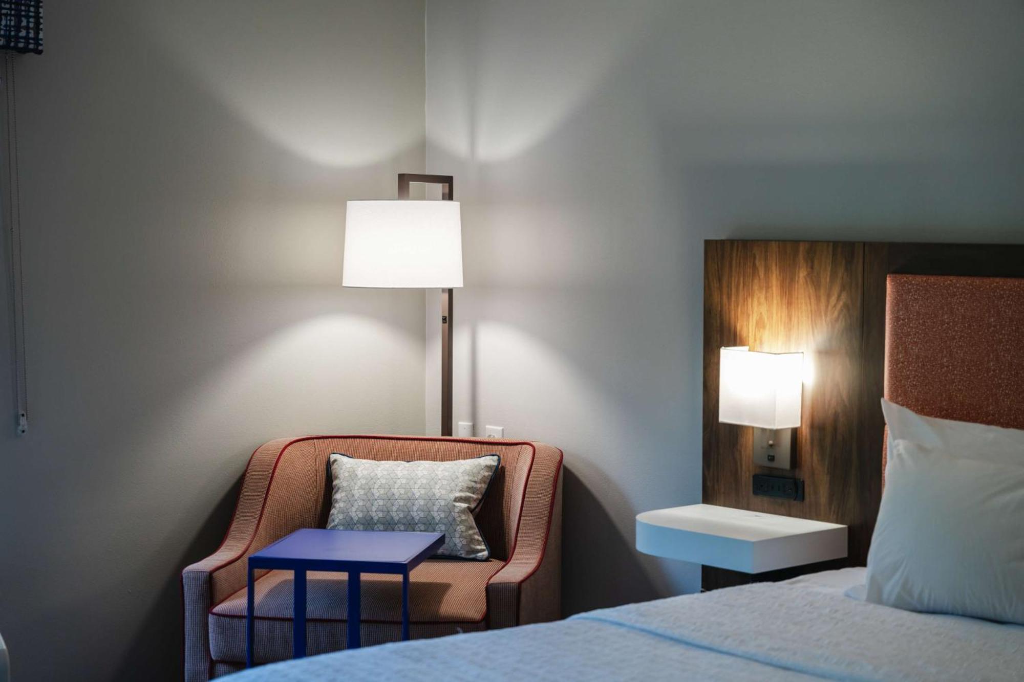 Hampton Inn Милфорд Экстерьер фото