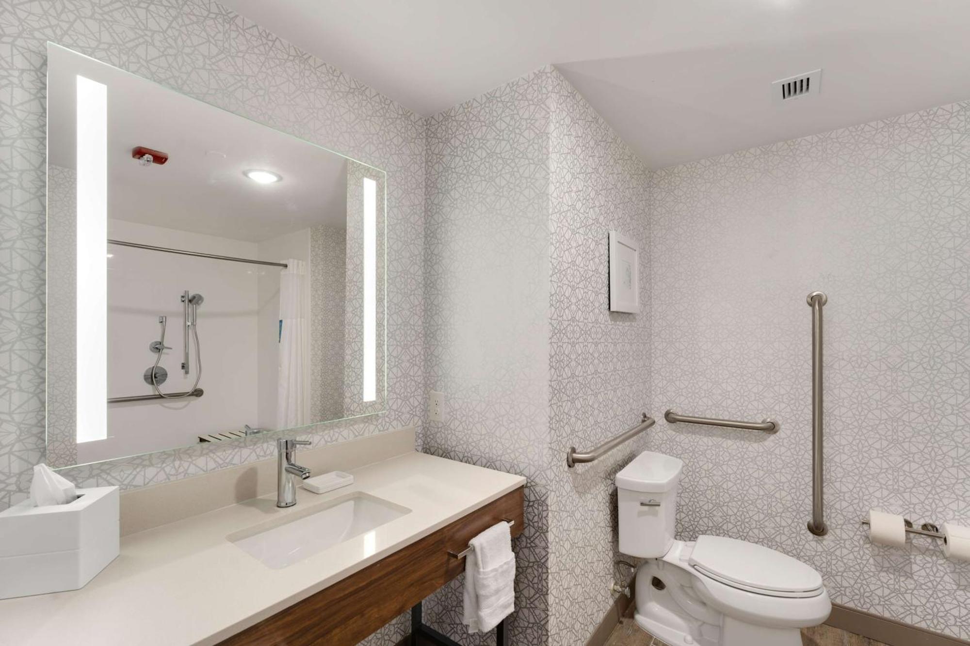 Hampton Inn Милфорд Экстерьер фото