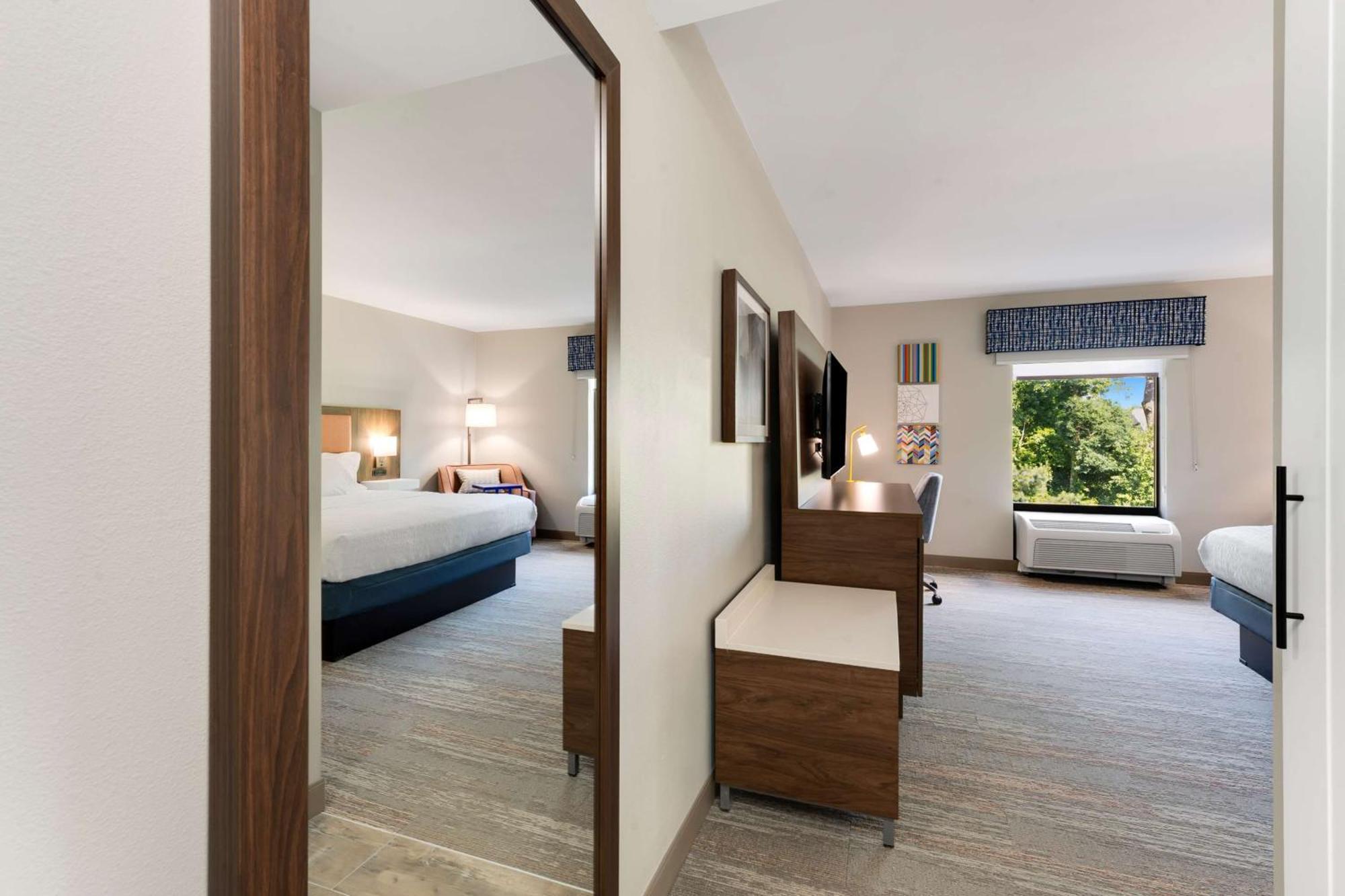 Hampton Inn Милфорд Экстерьер фото